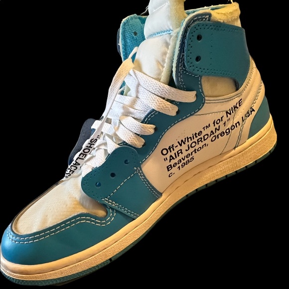 Off—-White x Air Jordan 1 Retro High OG UNC - Picture 11 of 16